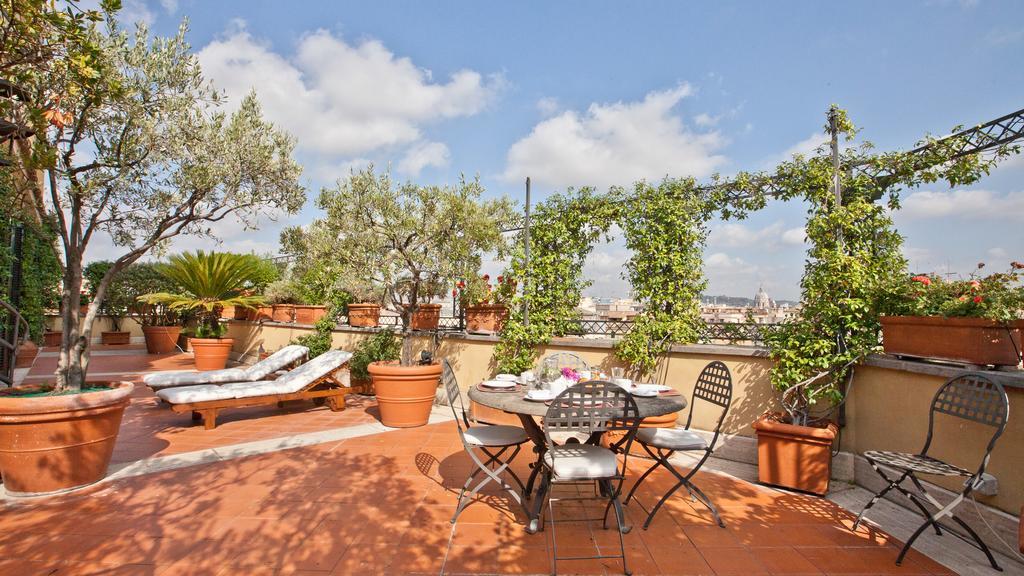 In - Fontana Di Trevi Penthouse Apartment Rome