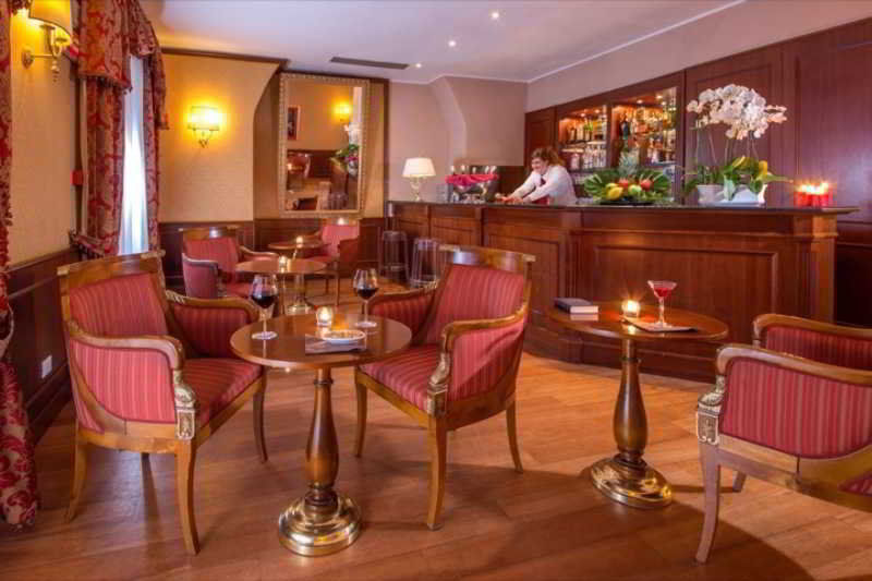 Milton Hotel 4*