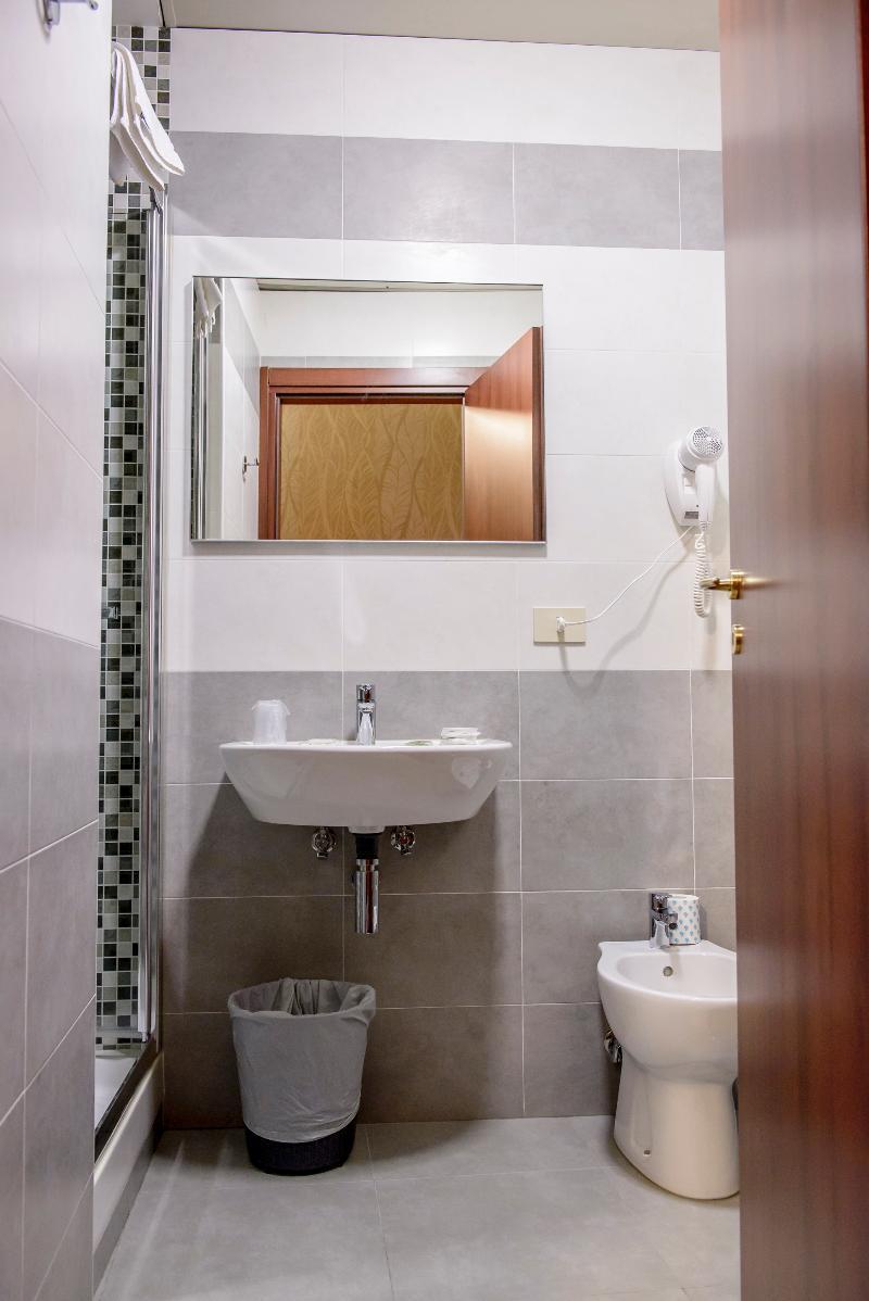 Emmaus Hotell Roma