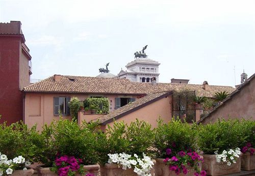 Hosianum Palace Guest house