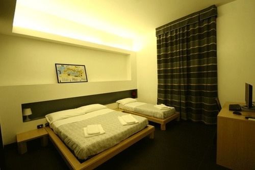 M&j Place Roma