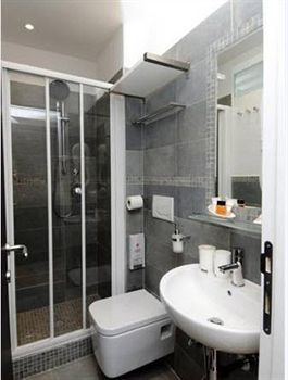 Vatican Apartment Rom