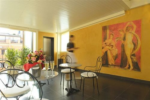 Condotti Palace Hotel