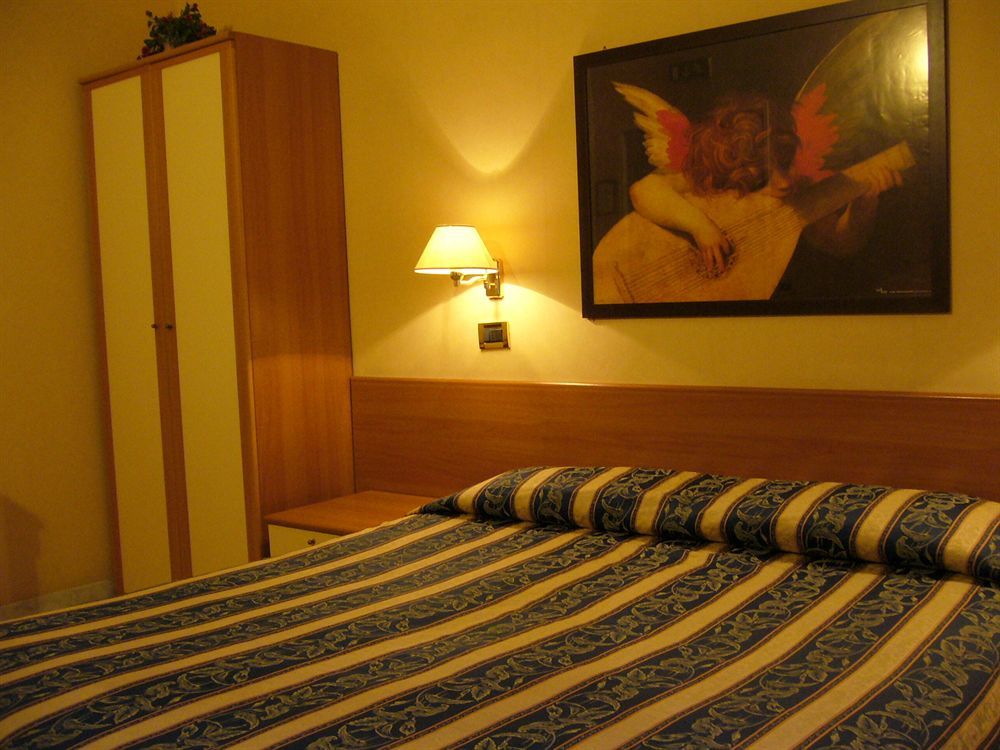Hotell Milazzo Roma