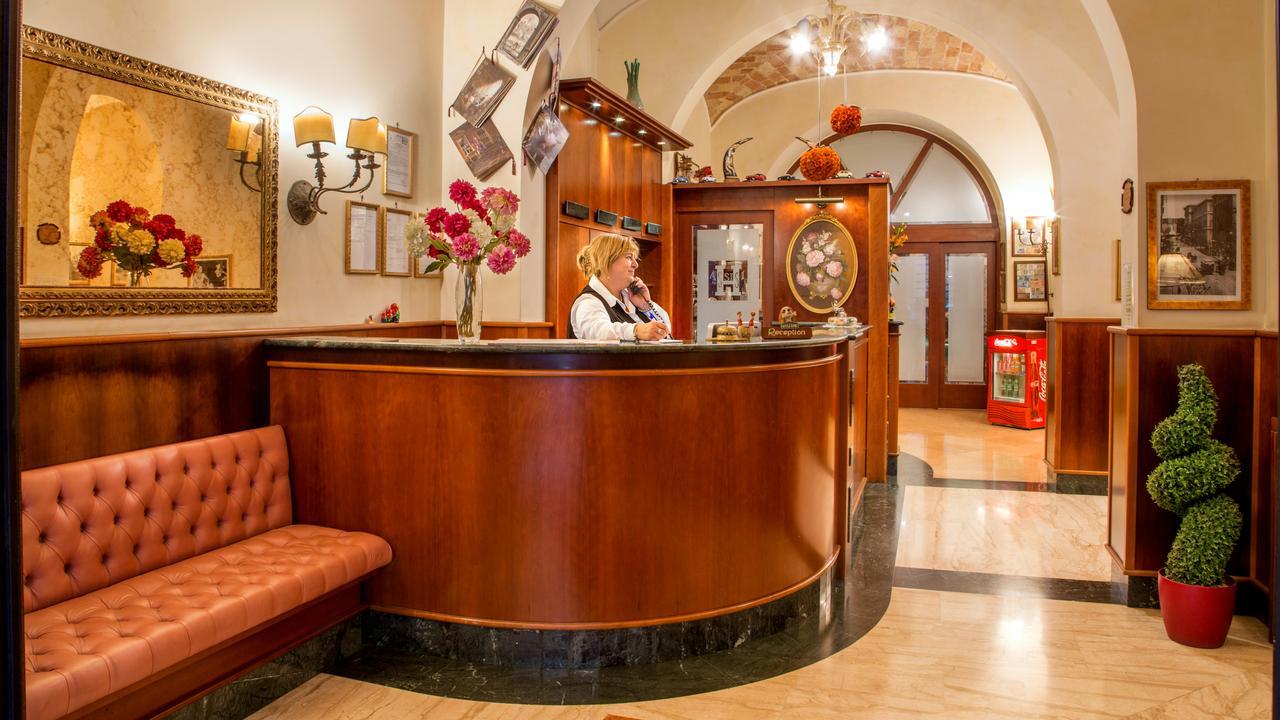 Assisi Hotel 3*
