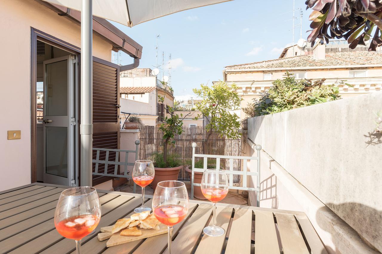 Appartamento Penthouse With Terrace In The Heart Of