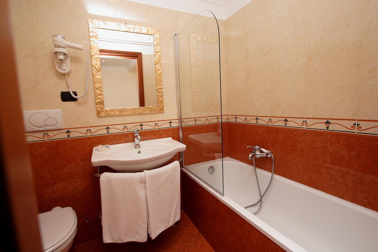 Galaxy Bed and breakfast Roma