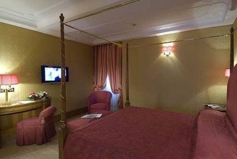 Homs Hotel Roma