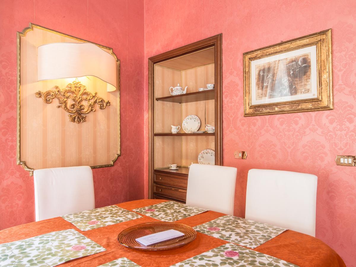 Rsh Spanish Steps Luxury Appartamento