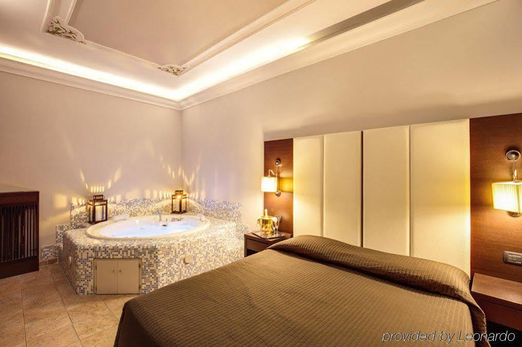 Hotel The
