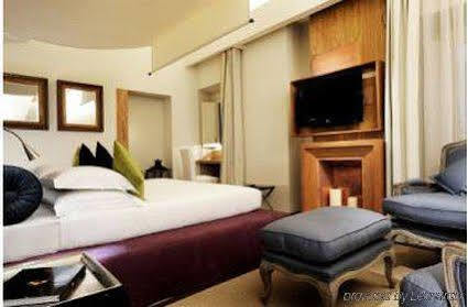 Mario De' Fiori 37 Hotell Roma
