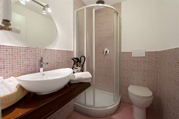 Rhome Hosting Casa de hóspedes 3*
