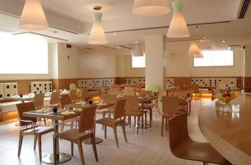 Western Globus 3* Roma