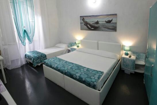 Bed and breakfast Mr Piece 2*
