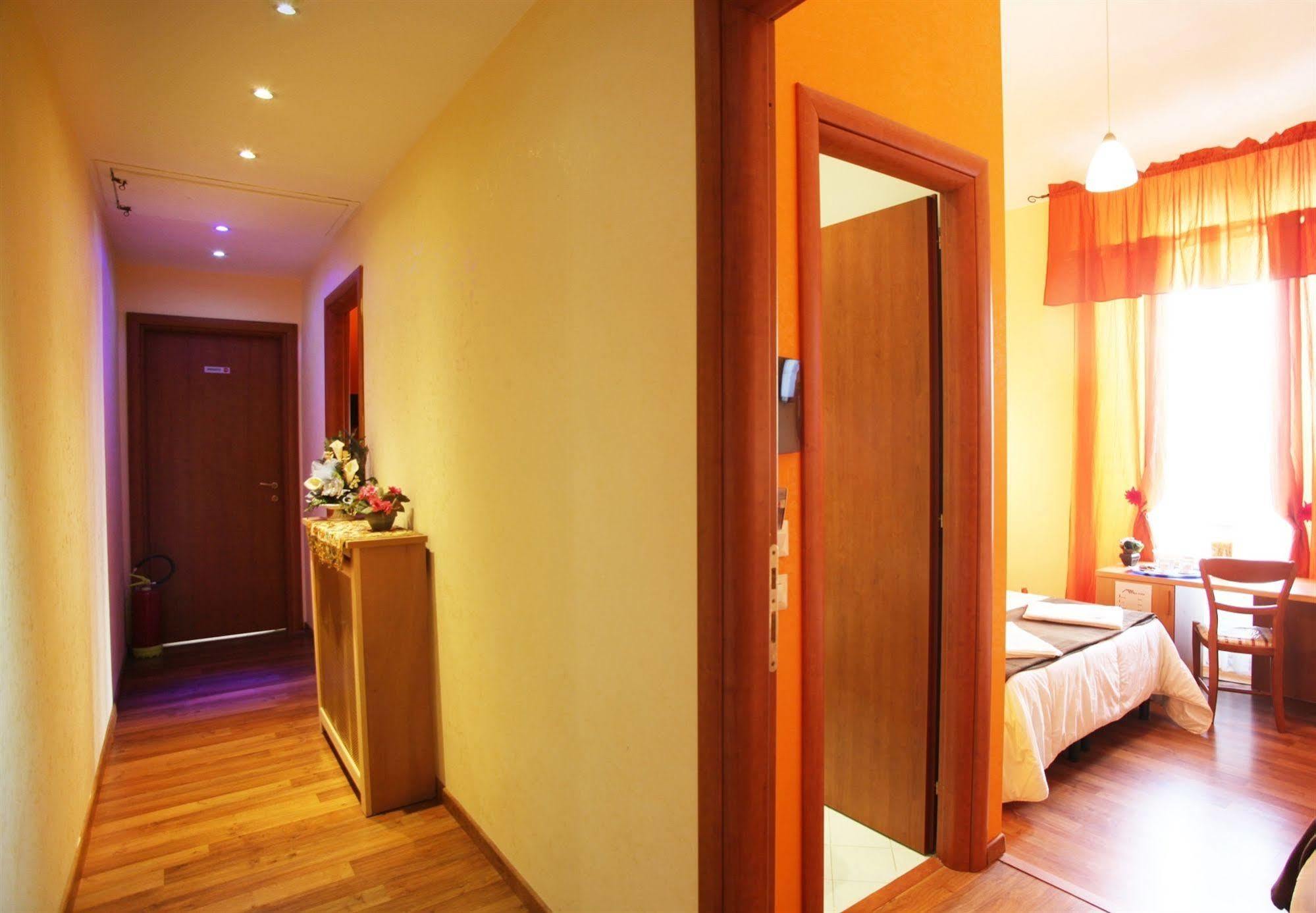 Domus Domas & Boutique - Golden Keys Collection Bed & Breakfast Roma