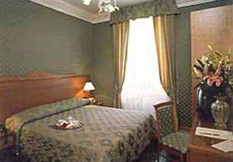 Hotell Contilia 3*