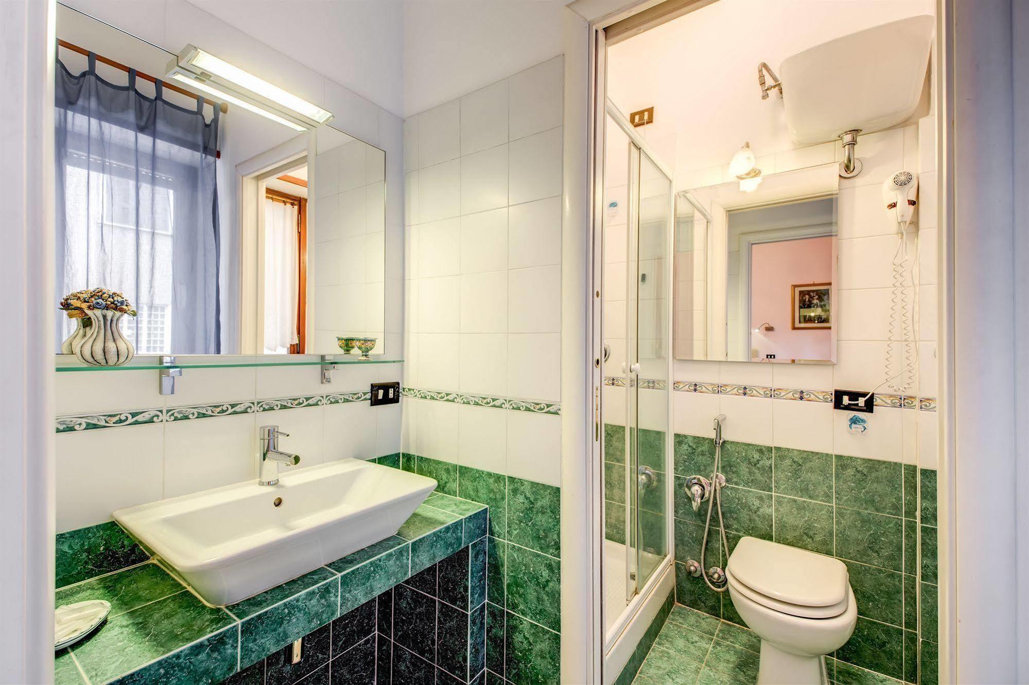 Domus Cornelia Bed and breakfast 2*