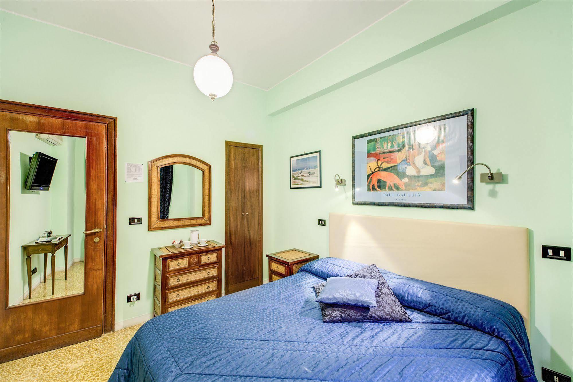 Domus Cornelia Bed and breakfast 2*