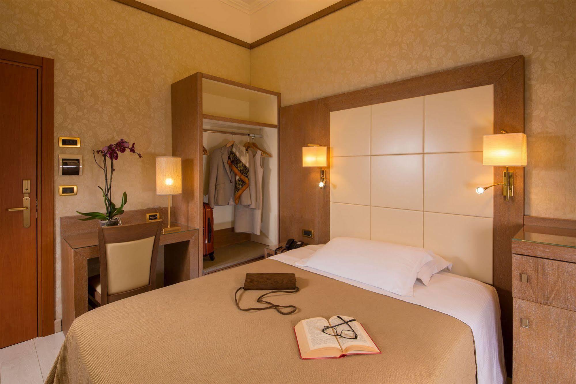 Hotell Ranieri 3*