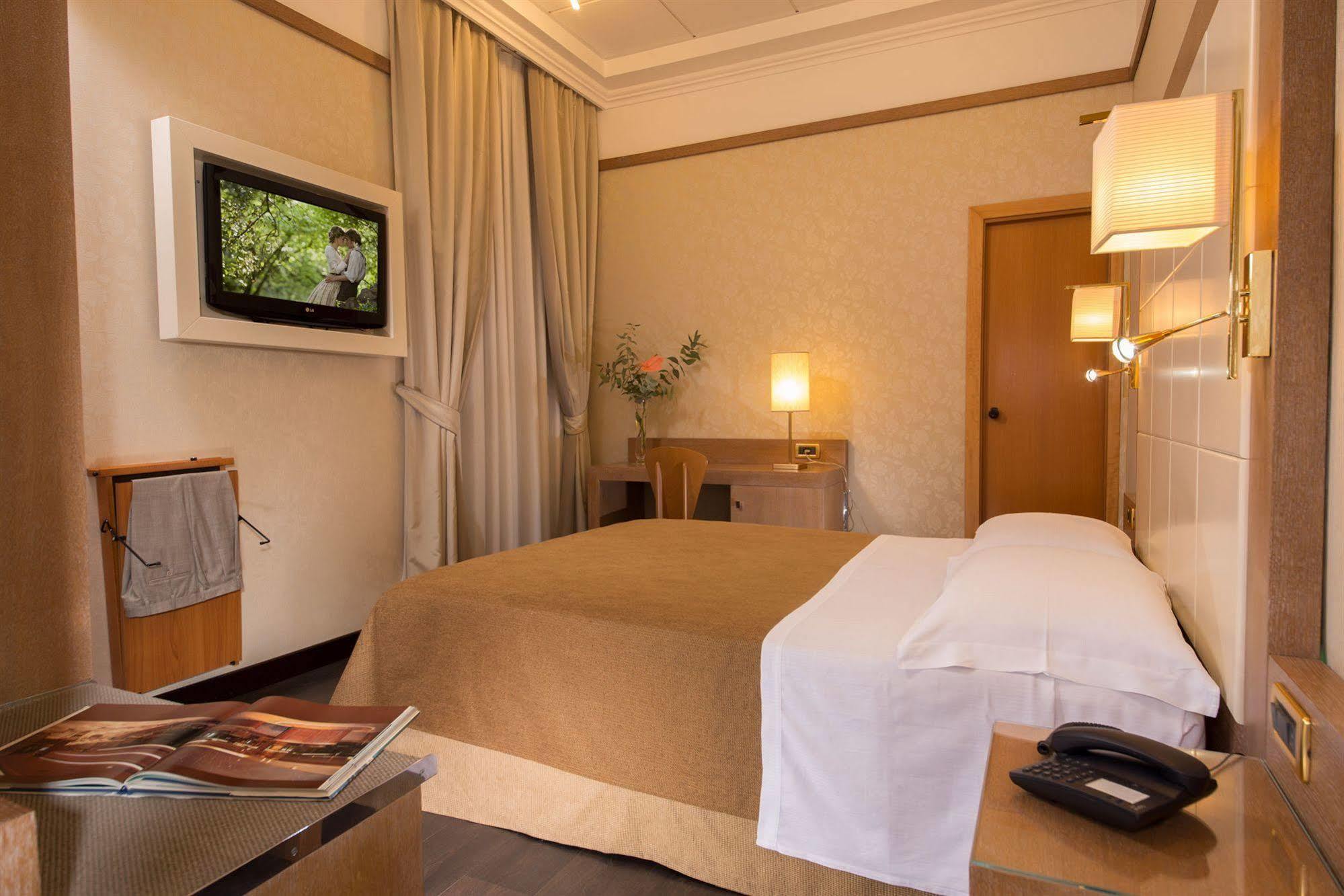 Hotell Ranieri 3*