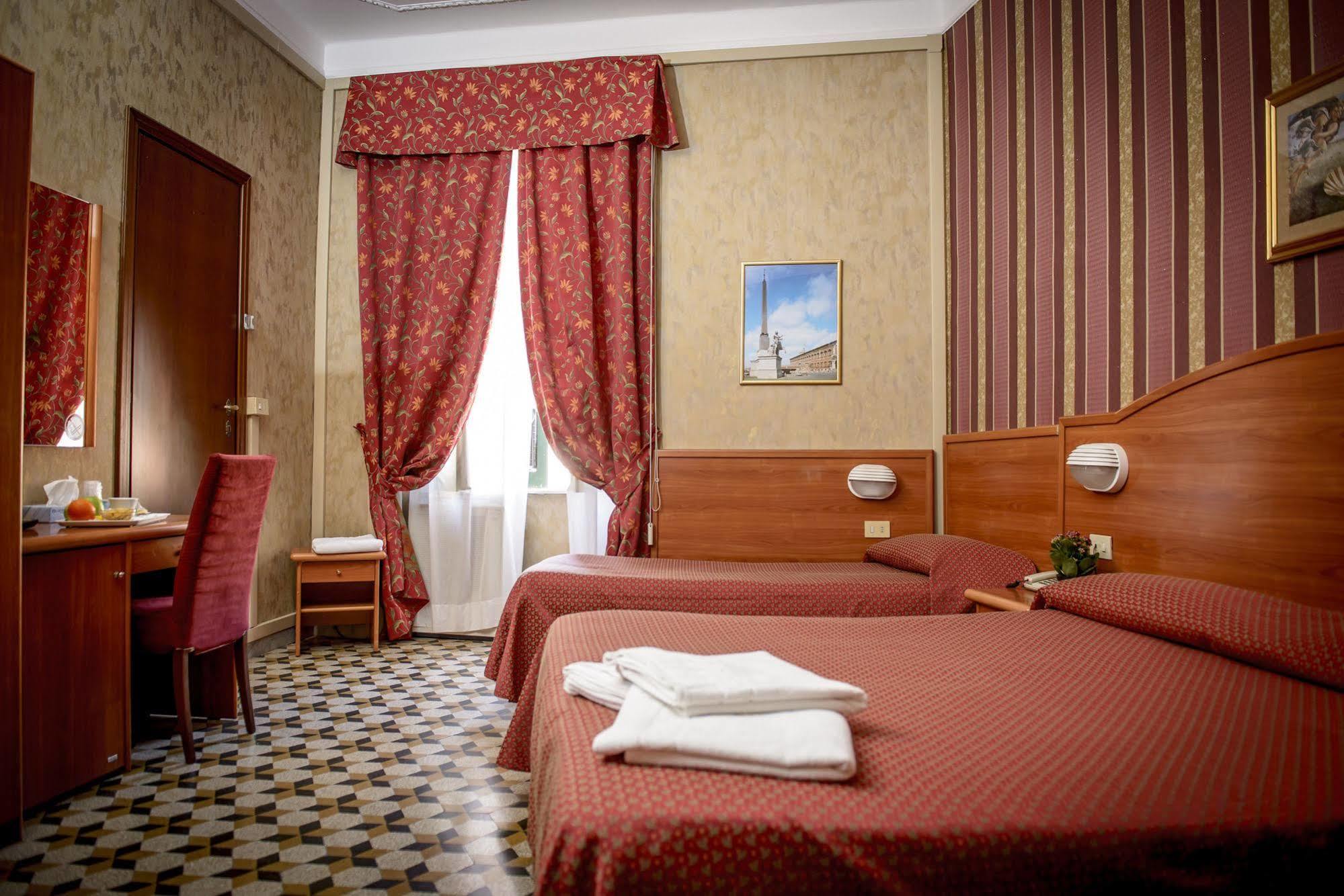 Hotell Emmaus 3*