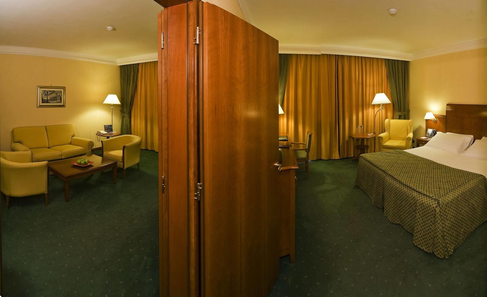 Aurelia Antica Hotel 4*