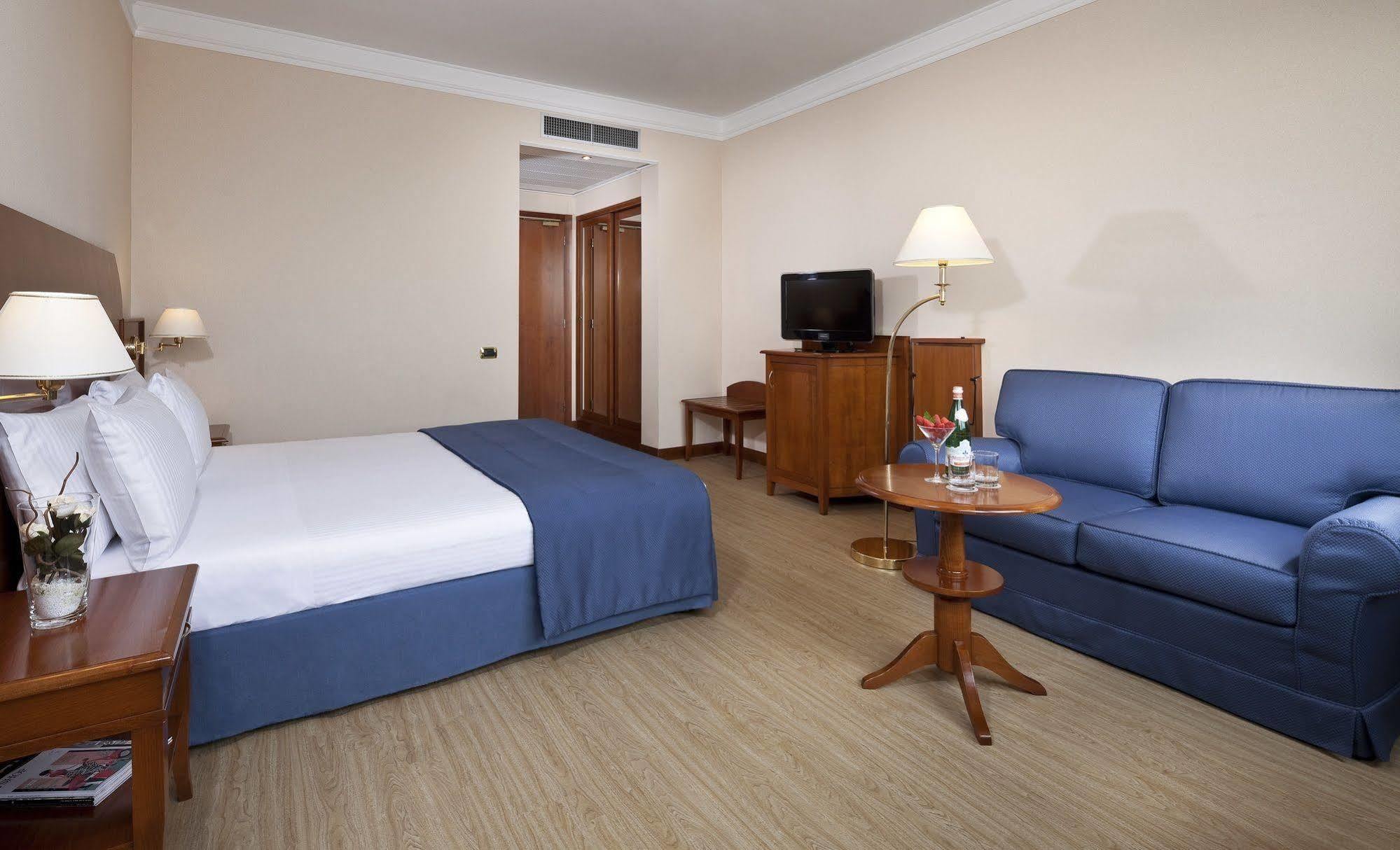 Aurelia Antica 4*