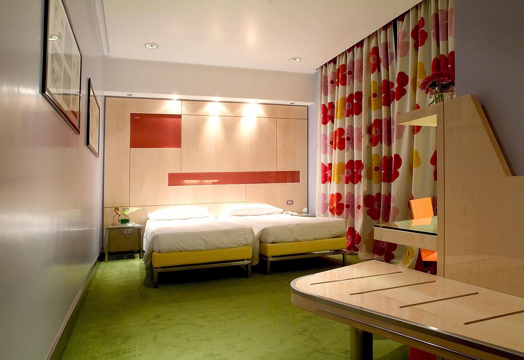 Hotel Albani 4*