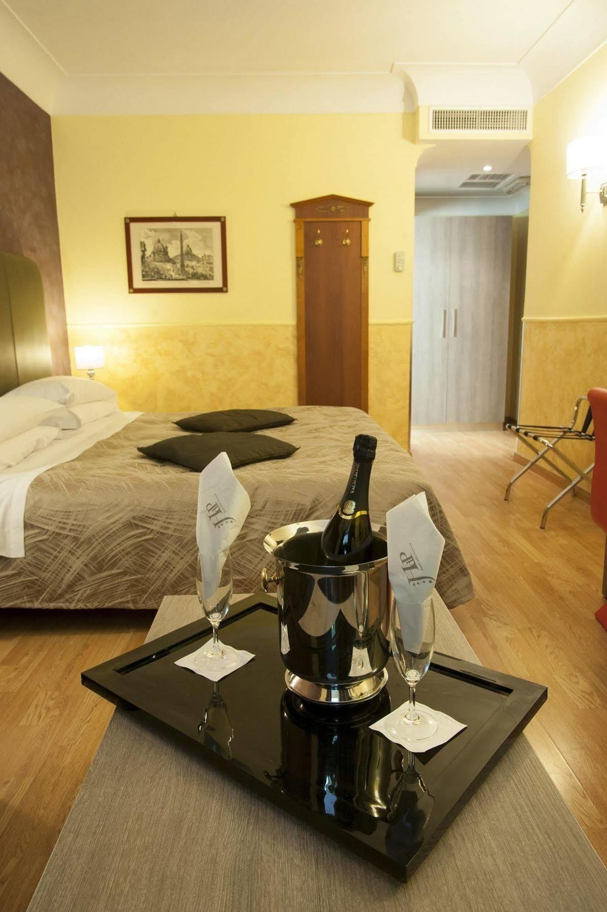 Delle Province Hotel 4*
