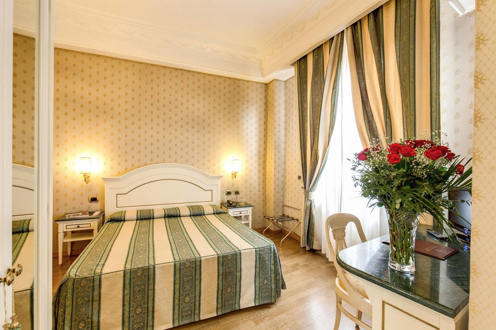 La Lumiere Di Piazza Di Spagna Hotel