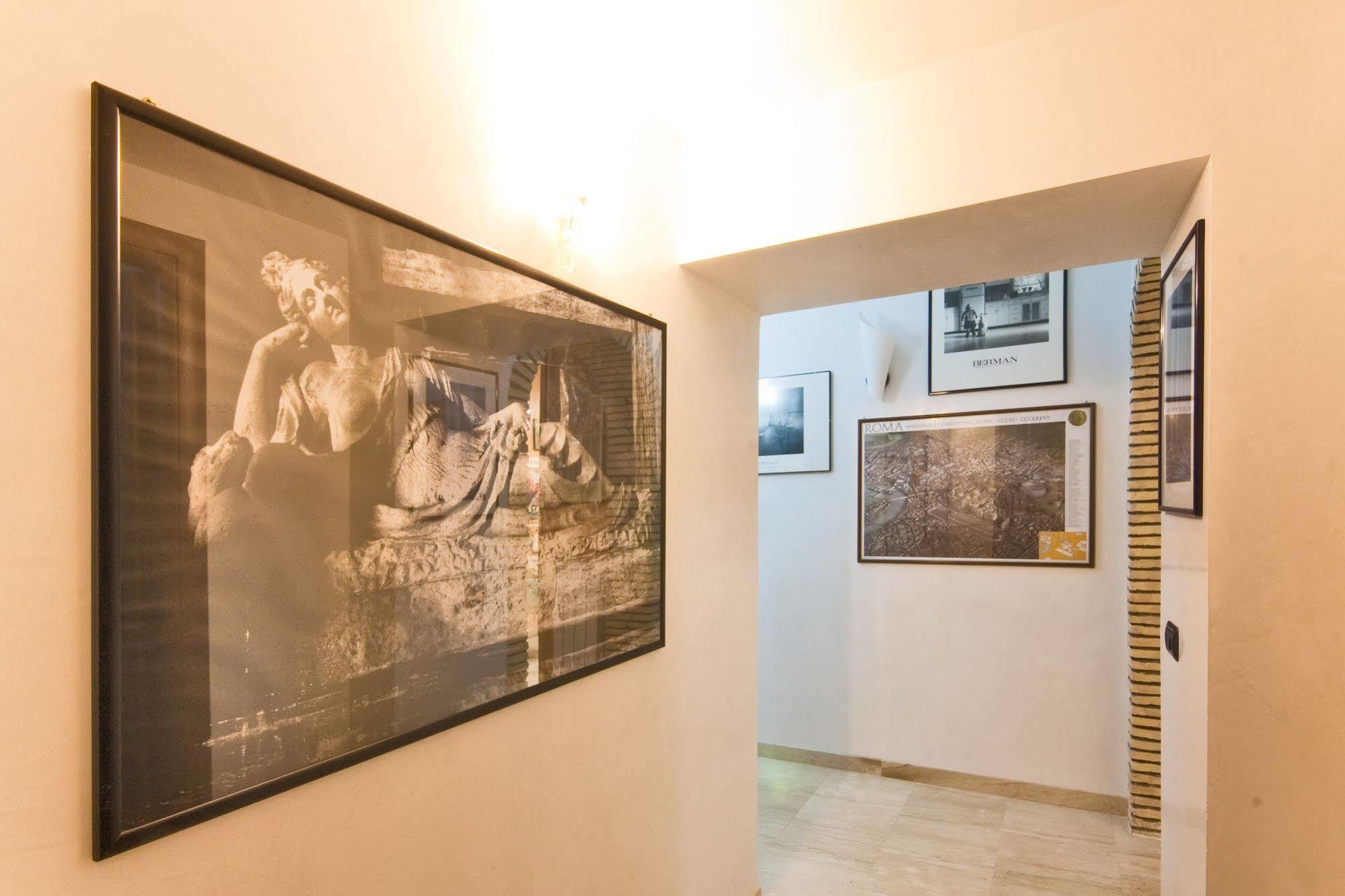Bed & Breakfast Domusamor Colosseo Roma