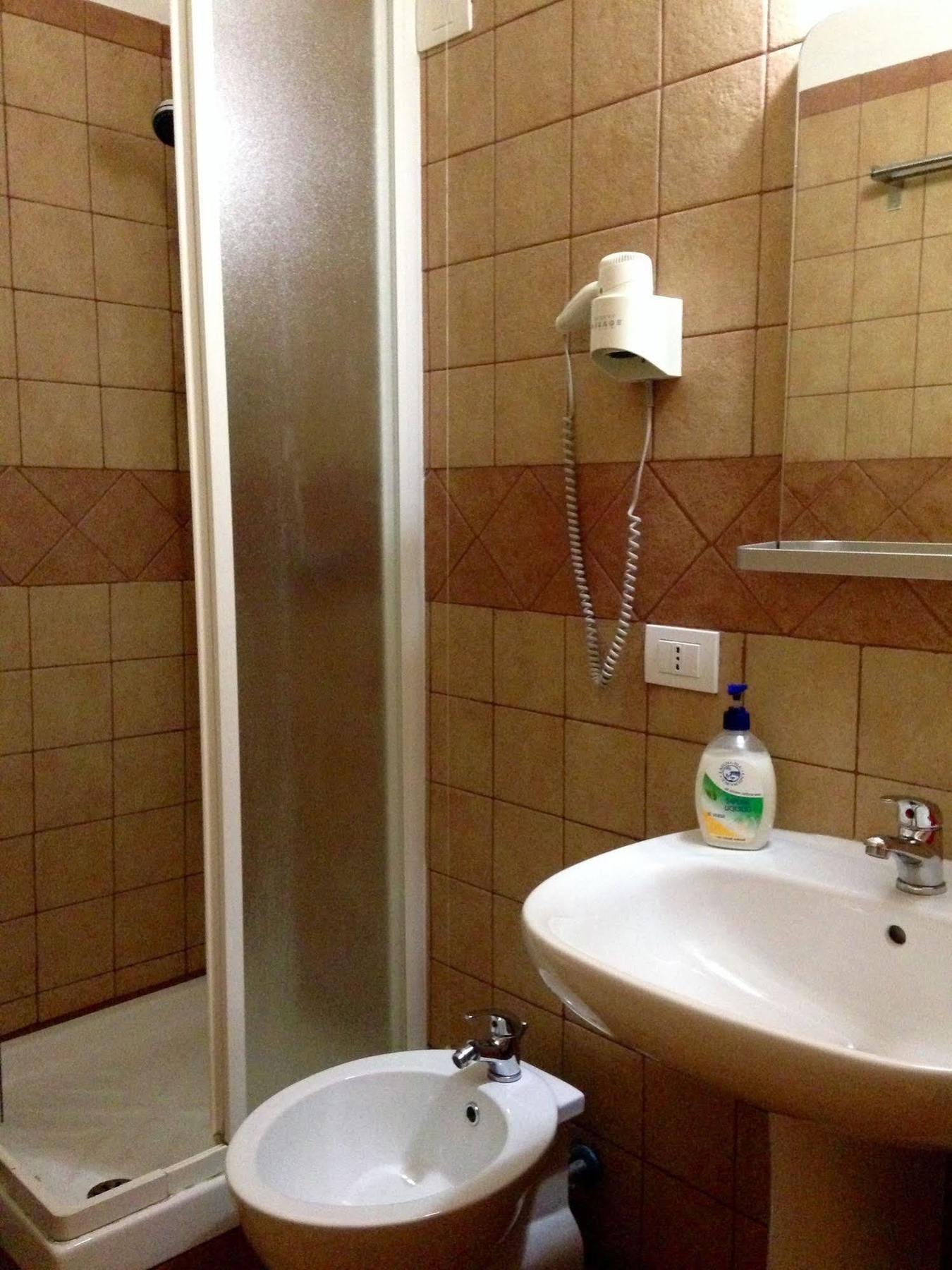 Karolstay Bed and breakfast 2*