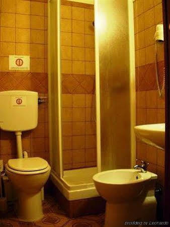 Karolstay Bed and breakfast 2*