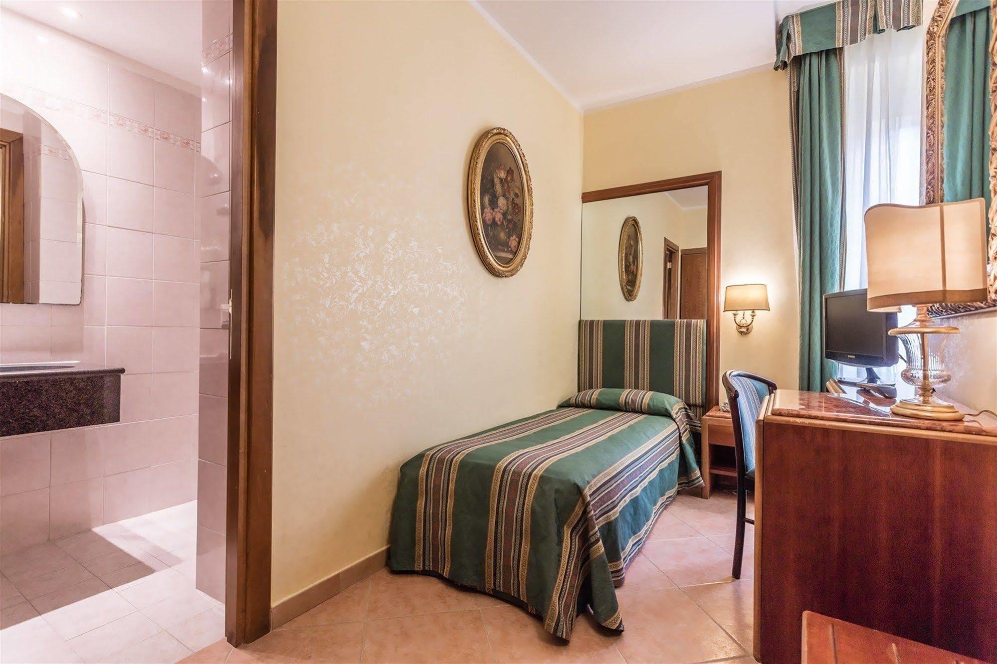 Hotell Raeli Noto