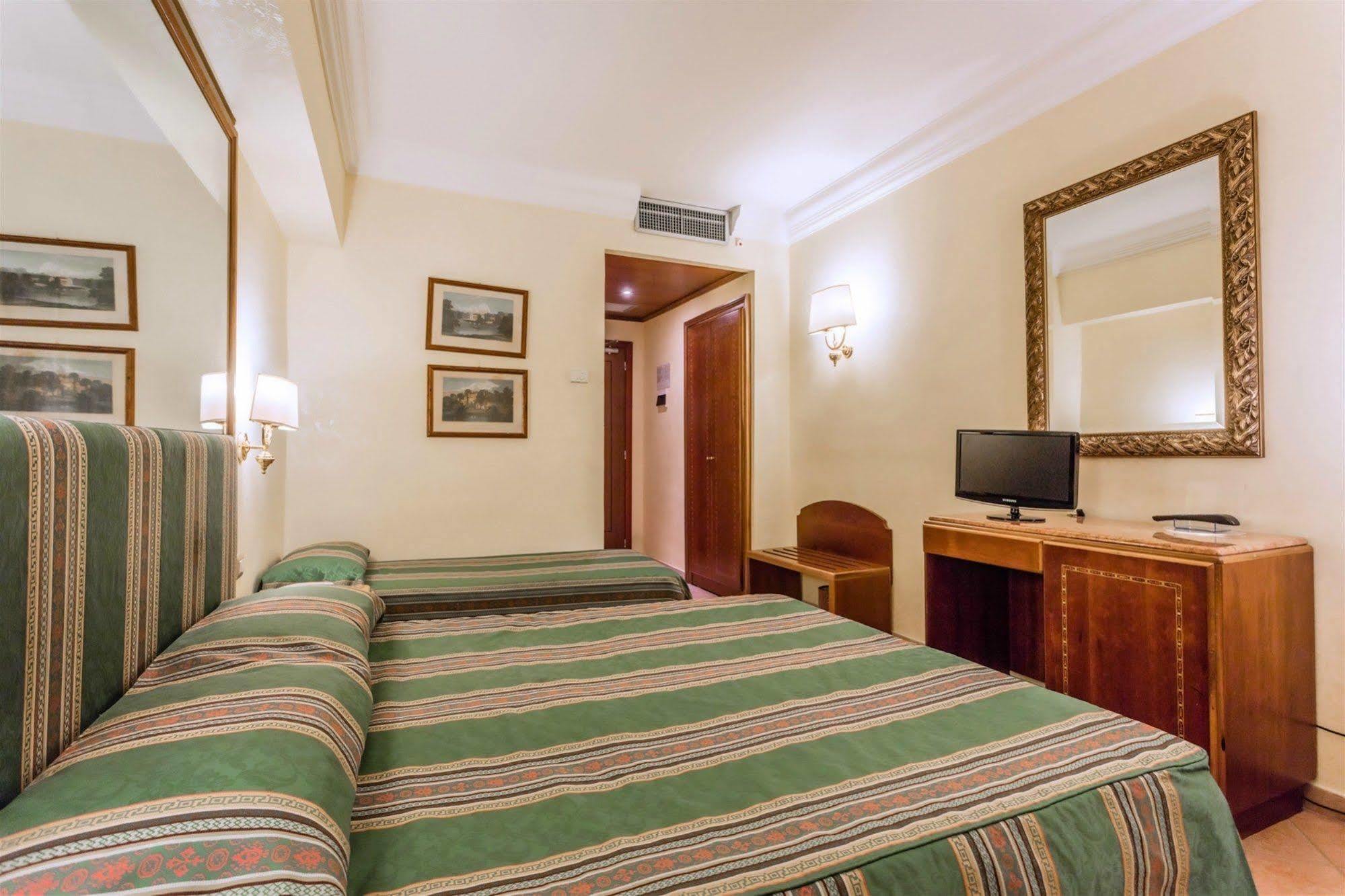 Hotell Raeli Siracusa