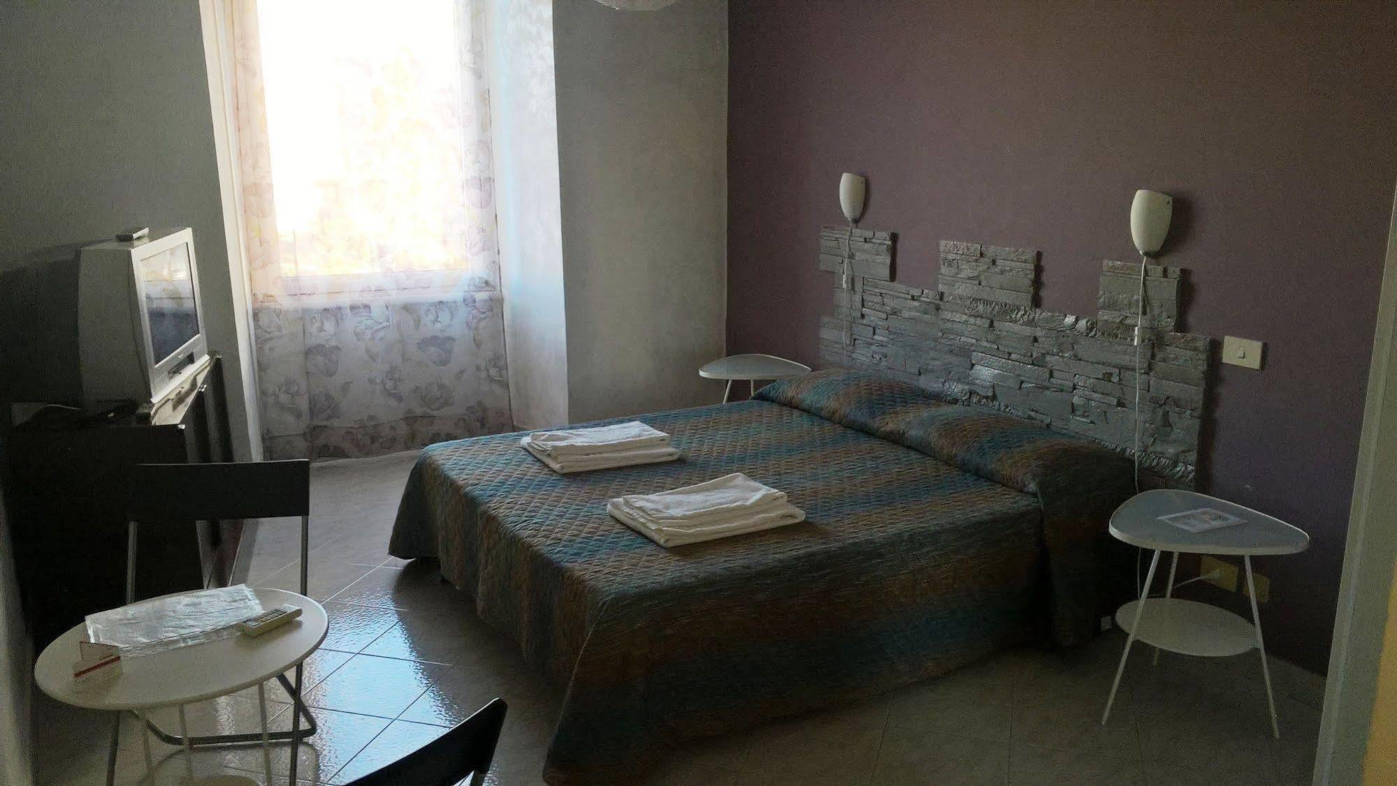 Gigi Guest house 2*