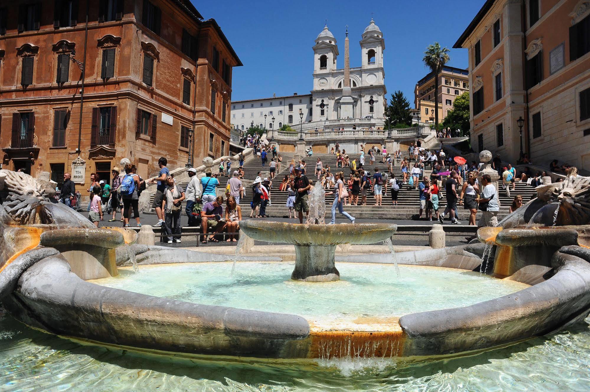 Domus Trevi 3* Rom