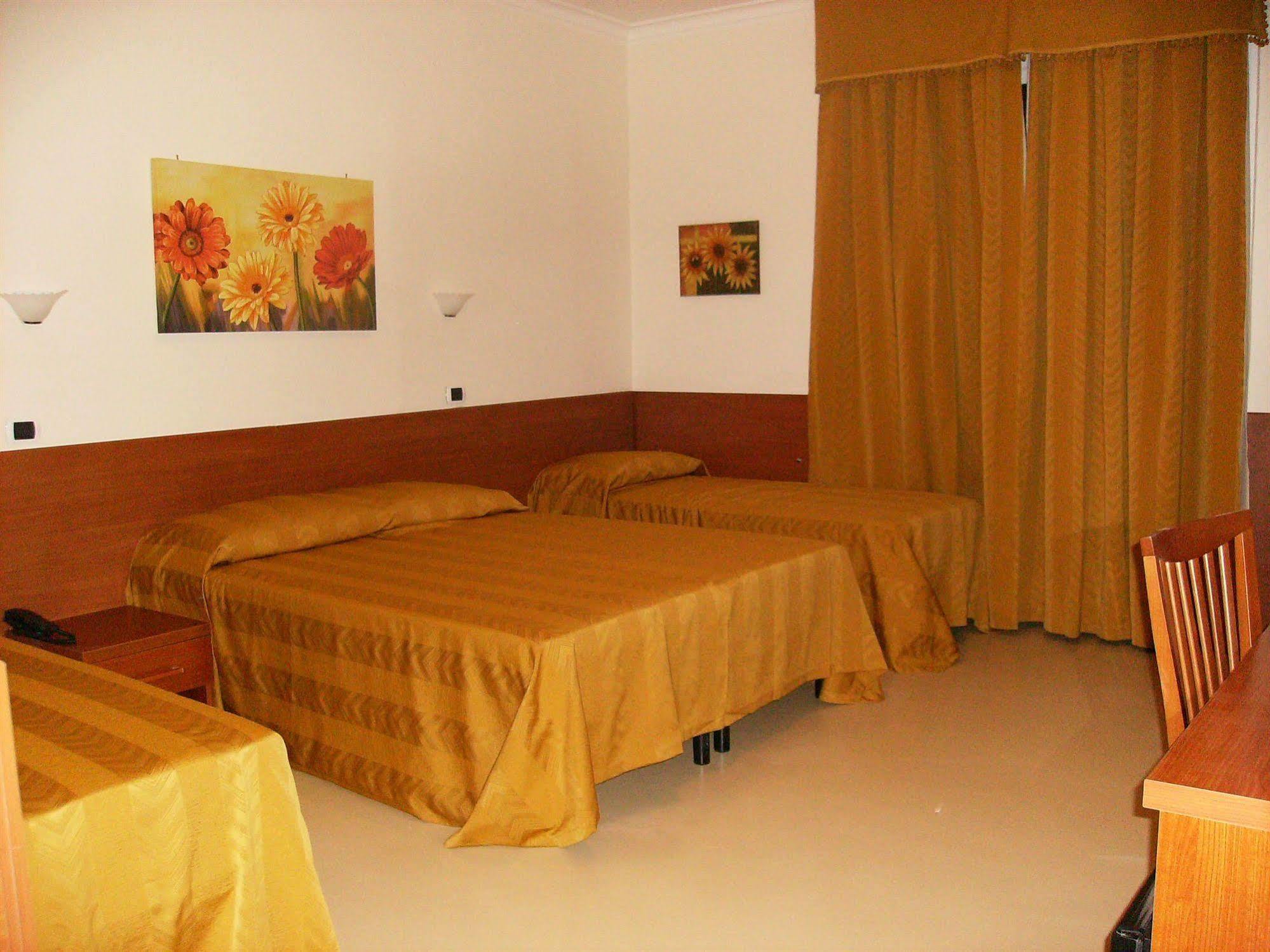 Everest Hotell 2*