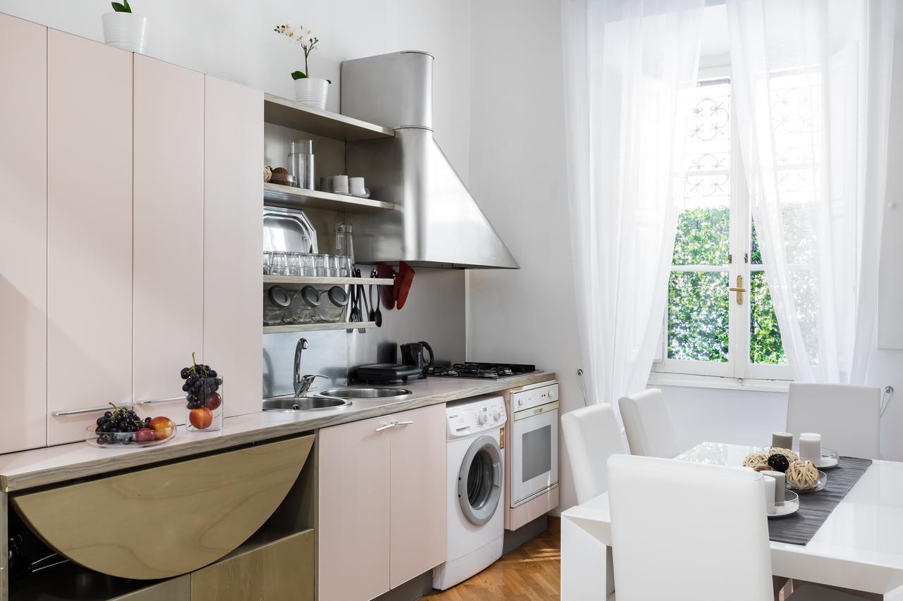 A World Aparts - 32 Calabria Apartment