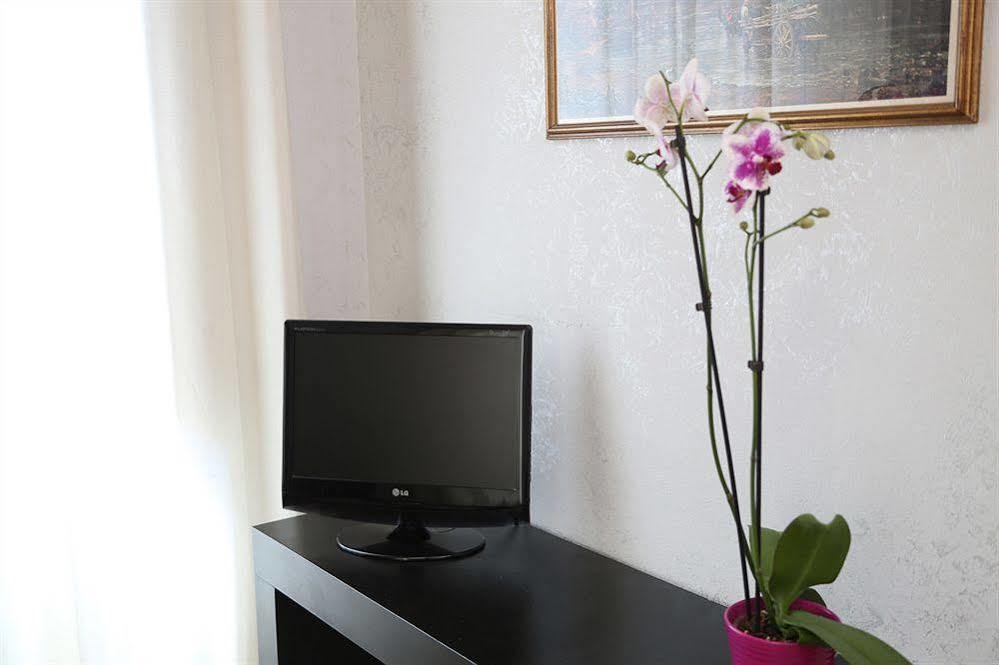Roma Room Hotel