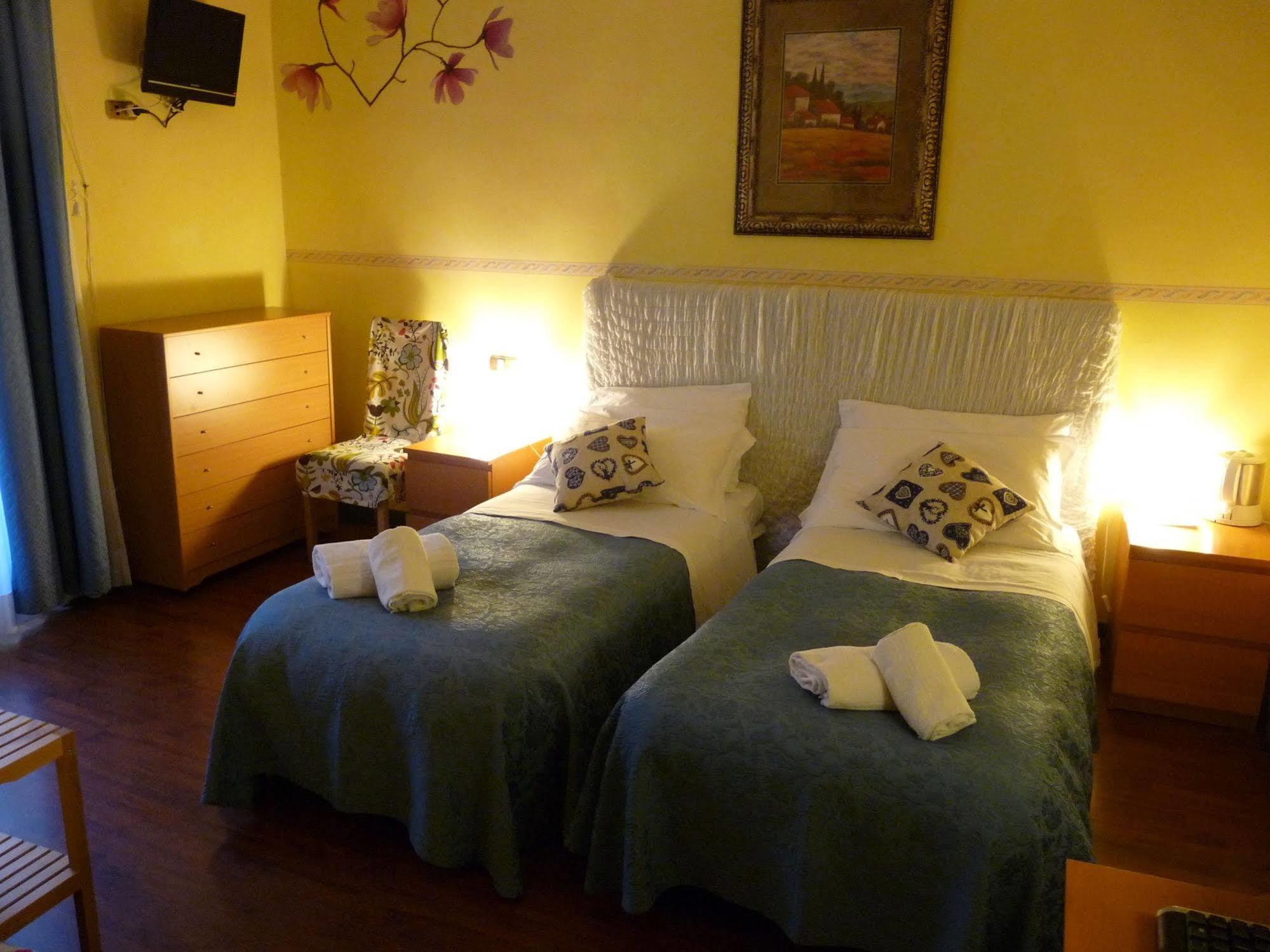 Casa de hóspedes Daplace - Arena House 2*