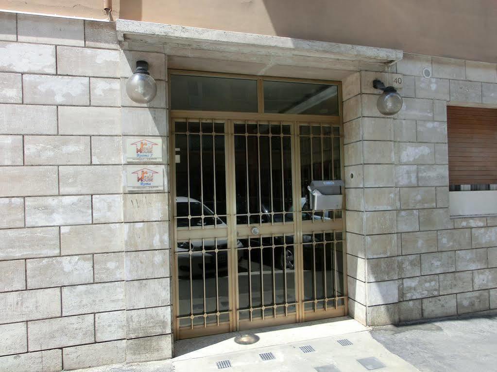 Reale House Pensión 2*