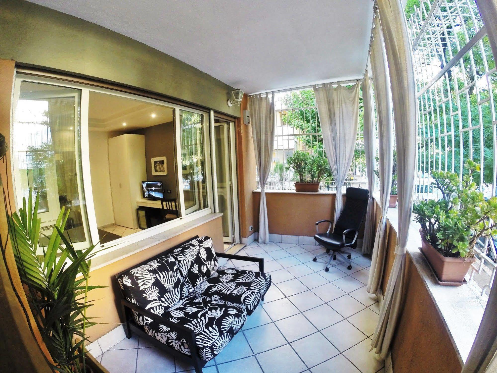 Tre R Bed & Breakfast 2*