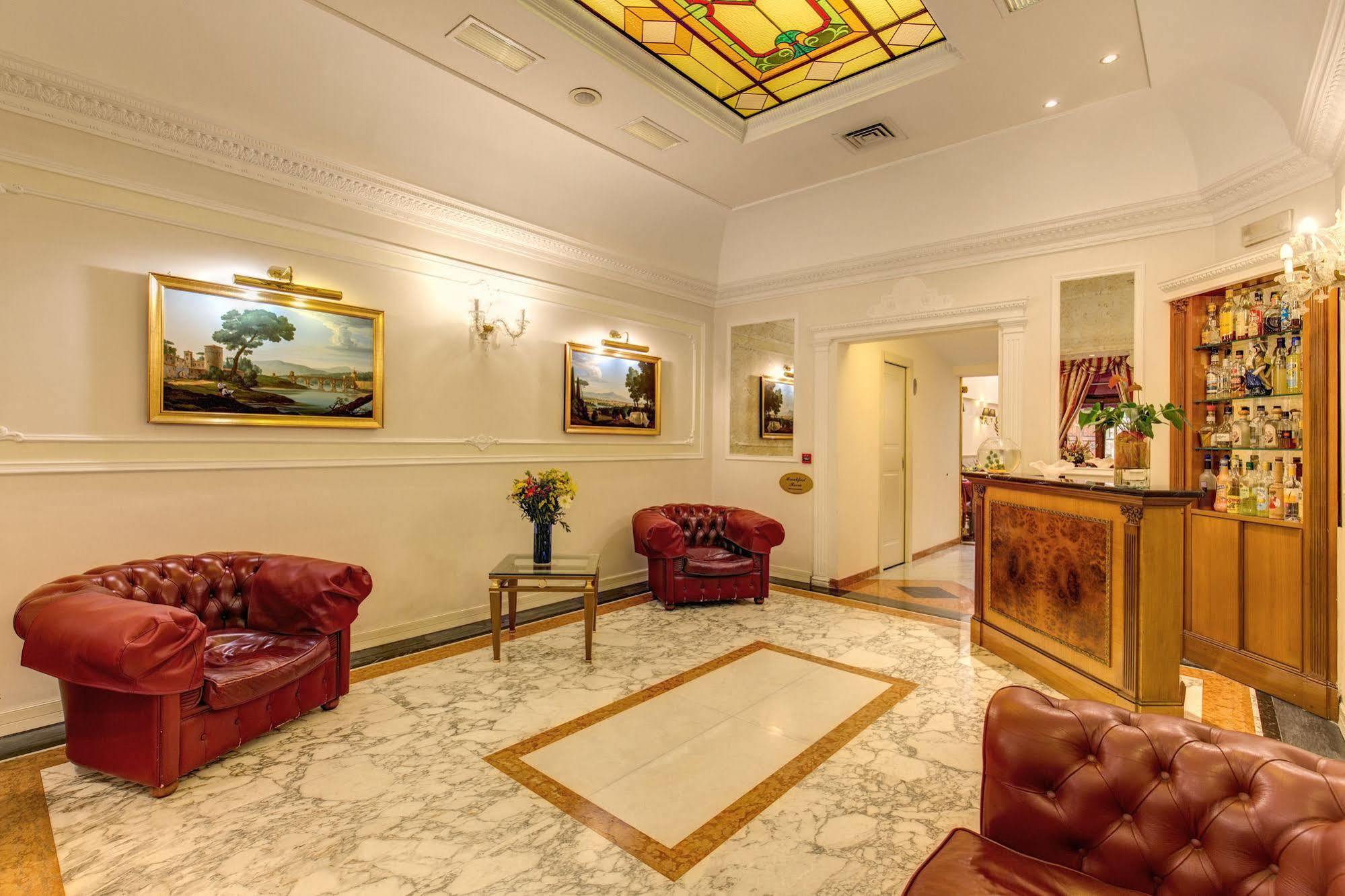 Contilia Hotell 3*
