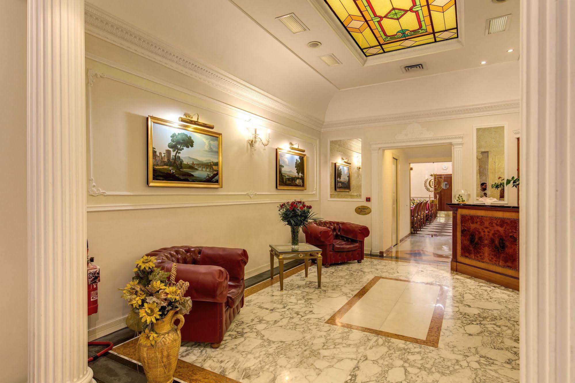 Hotell Contilia 3*