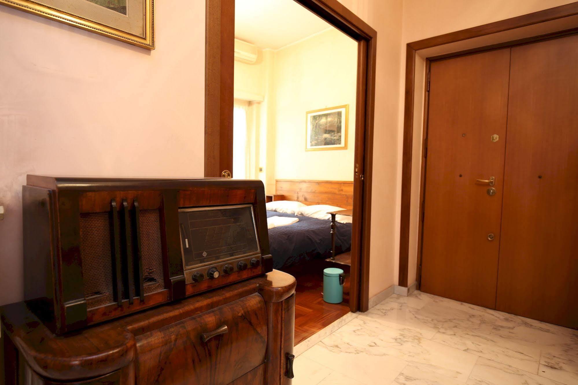 Anastasio II Bed & Breakfast Acomodação com café da manhã  Roma