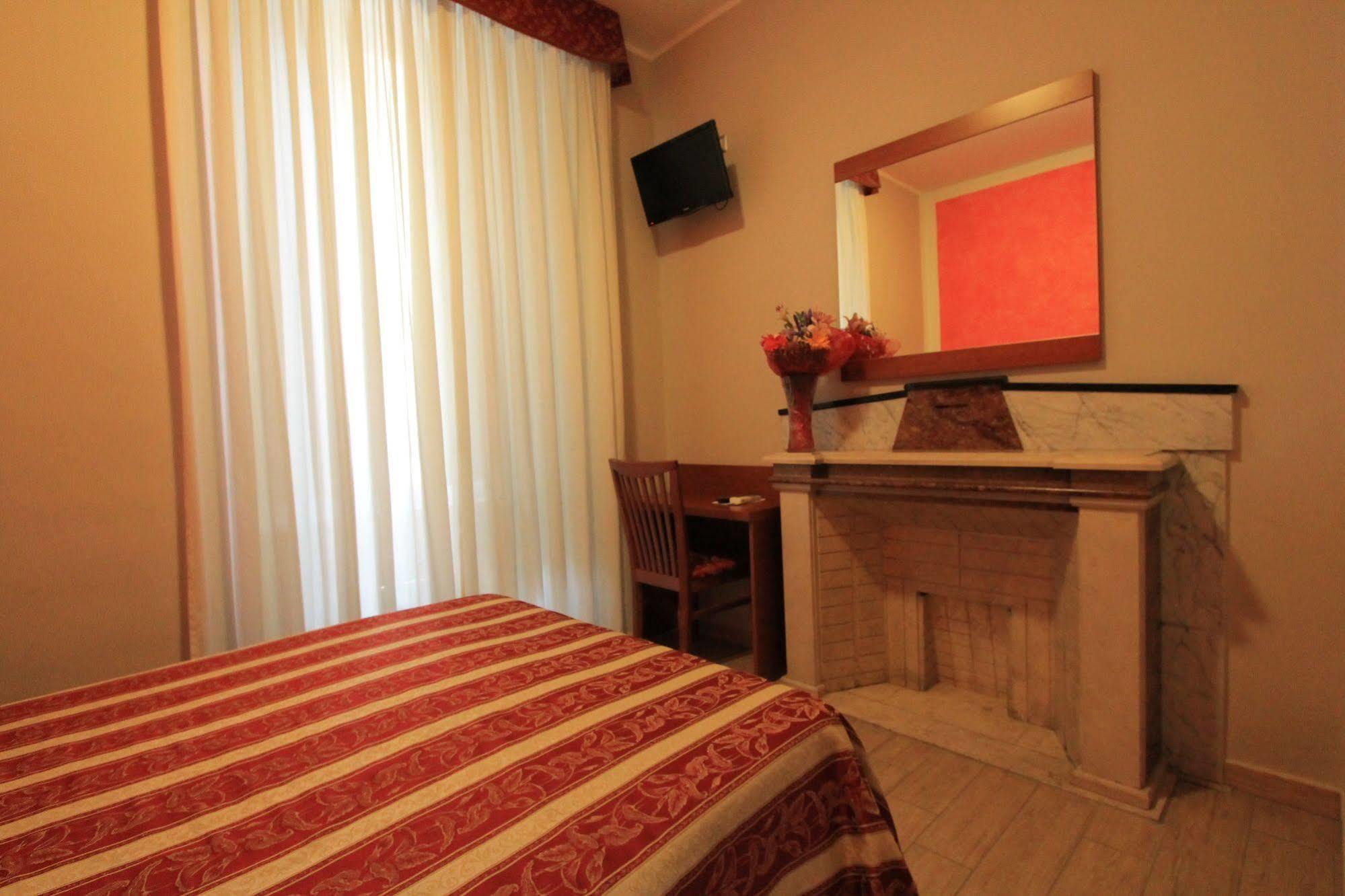 Buonarroti Alojamento de Acomodação e Pequeno-almoço Roma