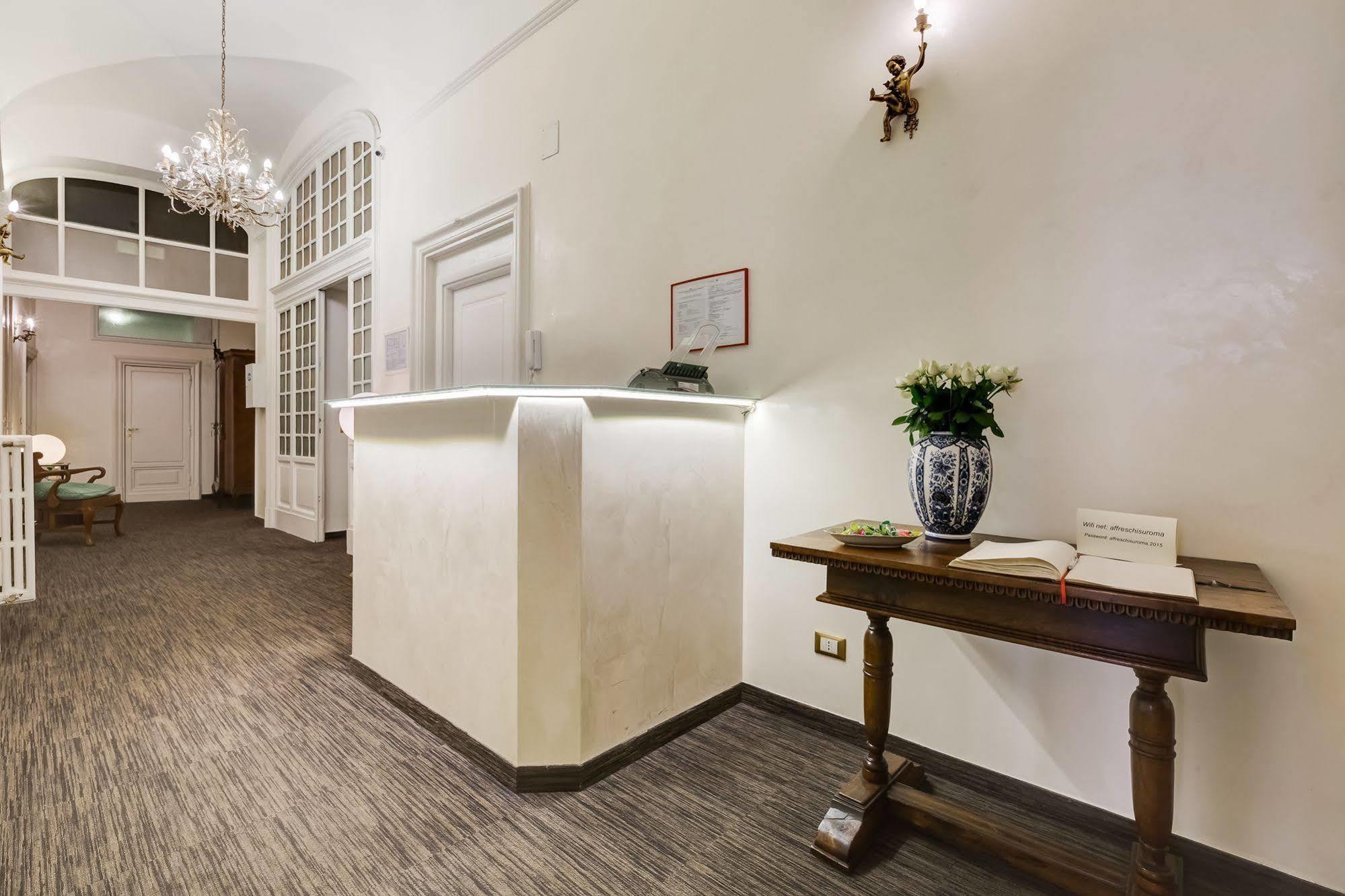 Affreschi Su Luxury Bed and breakfast Roma