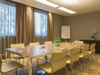 Hotell Hampton By Hilton East Roma