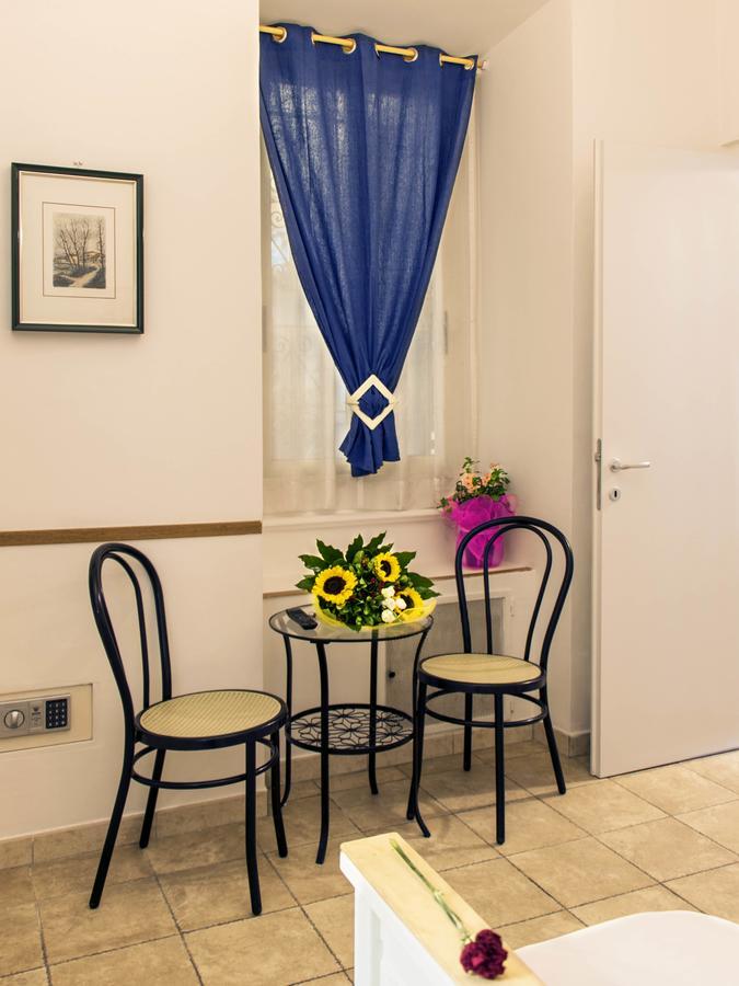 Acomodação com café da manhã  St. John Roma
